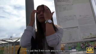 HUNT4K. अमीर आदमी कर सकते हैं खरीदने के लिए तंग किशोरों की बिल्ली और उसके साथ सभी दिन लंबे समय