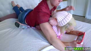 ���ెక్సీ గేమర్ పసికందు అవా Sinclaire ఆకులు ఆమె game and start fucking her boyfriends ఆత్మవిశ్వాసం fucks మరియు అతనిని సహితమైన చేస్తుంది ఆమె పెద్ధ కాయలు