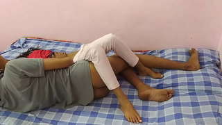 Coleg Girl Yn Cael Cas Ar Dick Yn Black Lingerie