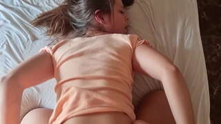 Mae&#039;r dewin rhoi i mi milf blowjob ac yn diflannu i mi