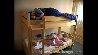 Natalli دی ینجیلو ایکٹ میں پکڑ لیا-زز