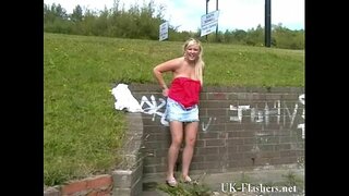 Гыдаос но гольык публично возьматыса тӧдьы-суд кырмышъя грудастый англи лена красотка