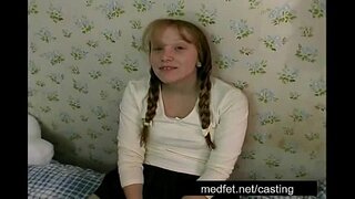 Maganda Katie sinusubukan Out para sa isang porn papel