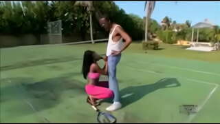 Ms Flores de Cerezo y su equipo de la etiqueta de la bbc