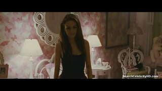 Natalie Portman Mila Kunis yn Black Swan 2010