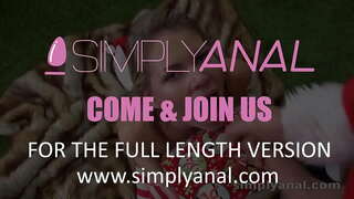 Claudia Macc είναι Χριστούγεννα Πρωκτικό SimplyAnal