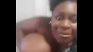 Tetas दा Toddynho