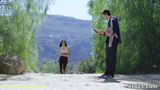 De Pelo Negro Deporte De Chicas Teniendo Sexo Con El Entrenador