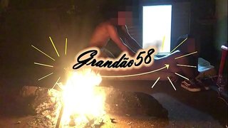 Brunette ඕවට කාලයක් calvalgando උණුසුම්