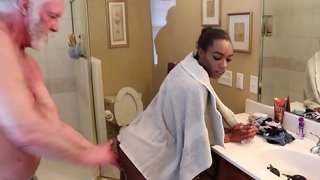 Chanel Skye Oral Gule Dusj Fitte Fucking Ass Jævla Whipping Anal Leker