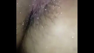 Mi sean-dom manda físeáin mojandose an pussy