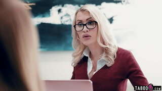 У ӱдырвел-южо проблемыже дене шке пашашкышт тарванат милф рвезашым-босс