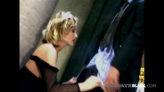 Orgies, పెద్ద హంగ్ కాక్స్, జాత్యాంతర కోరికలు... అందమైన నల్ల పసికందు, Bettina &amp;amp; hot blonde, జెస్సికా పొందుటకు ఉండవచ్చు వారి pussies పింక్ &amp;amp; వెచ్చని నోరు మొడ్డ సగ్గుబియ్యము! పూర్తి ఫ్లిక్ &amp;amp; 1000s వద్ద మరింత PrivateBlack.com!