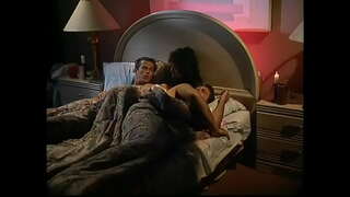 Dy nympho vajzat me big tits provoje njëri-tjetrit pussies në pozicionin 69, ndërsa njëri prej tyre merr fucked në gomar nga një tip